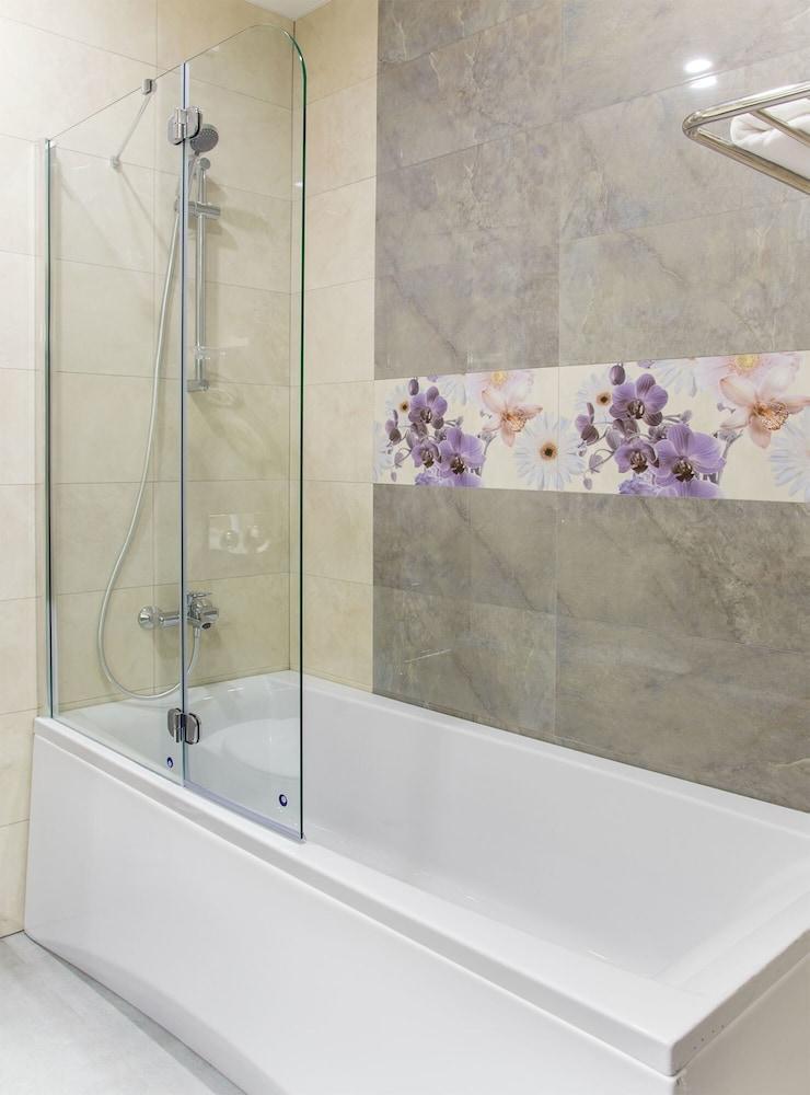 Willing Hotel Mińsk Zewnętrze zdjęcie