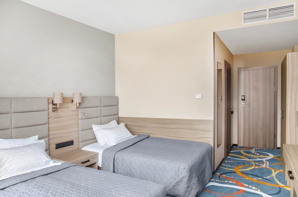 Willing Hotel Mińsk Zewnętrze zdjęcie